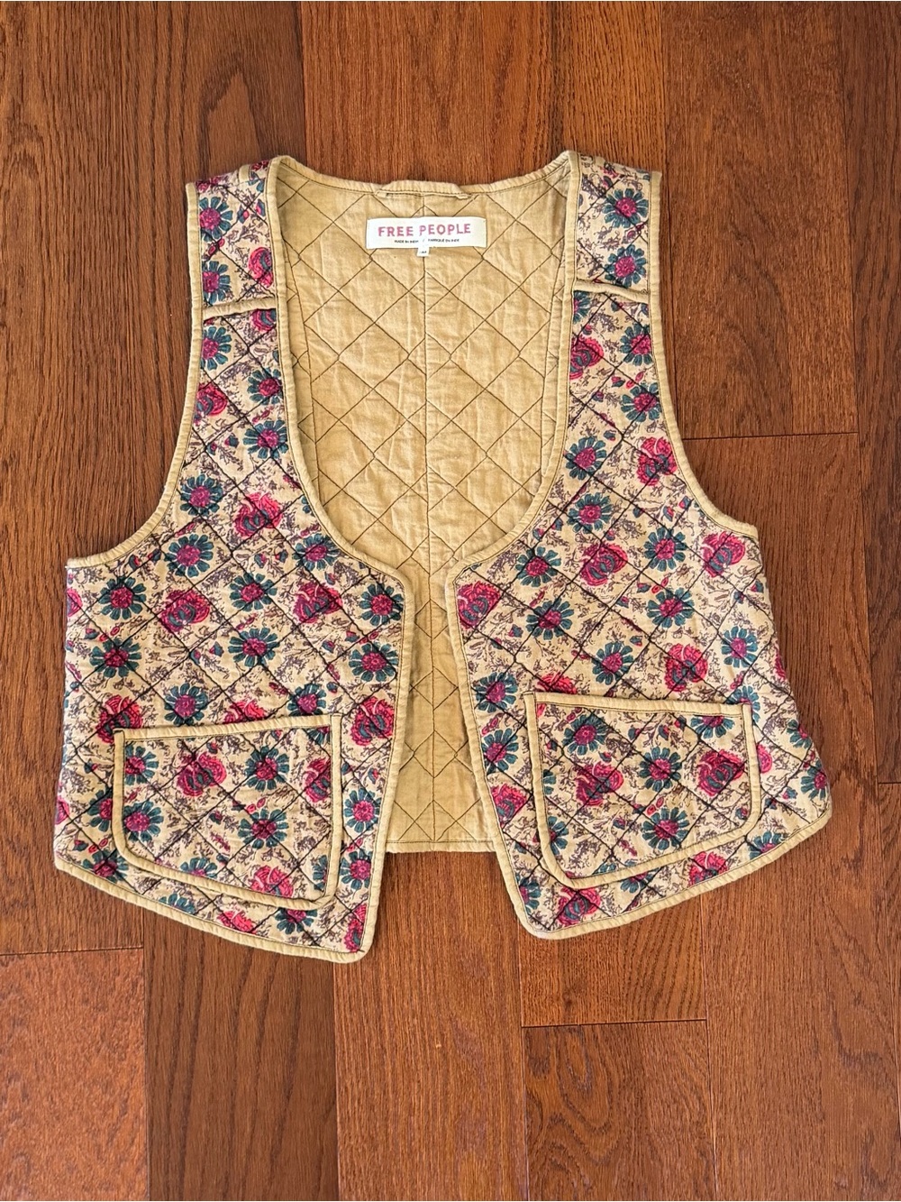 Free People Kenzie Quilted Vest size M Boho Festival Cottage - Picture 4 of 10